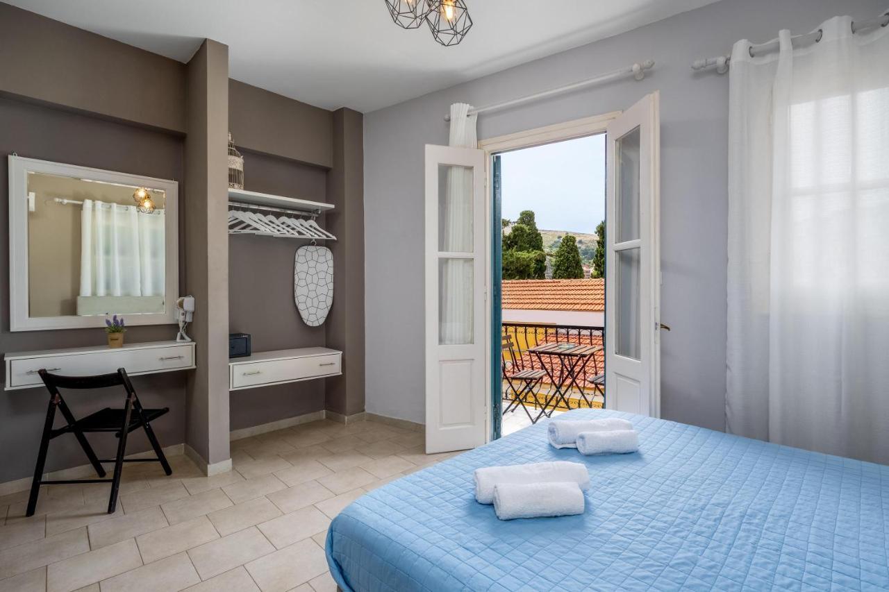 Maravelia'S Rooms Simi Dış mekan fotoğraf